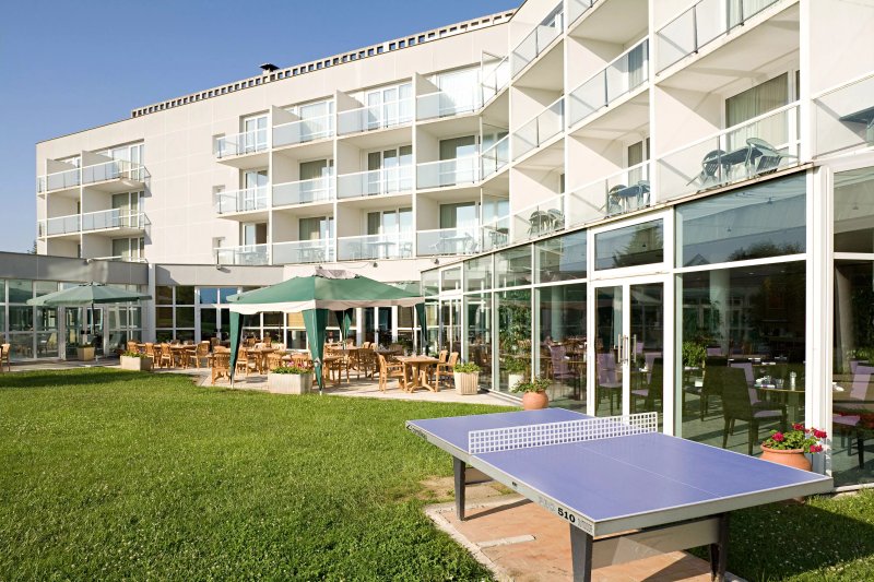 Parenthese by Novotel