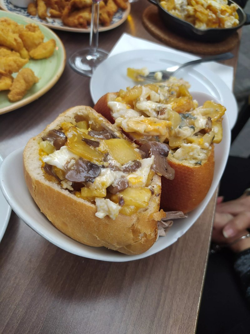 Los Rotos