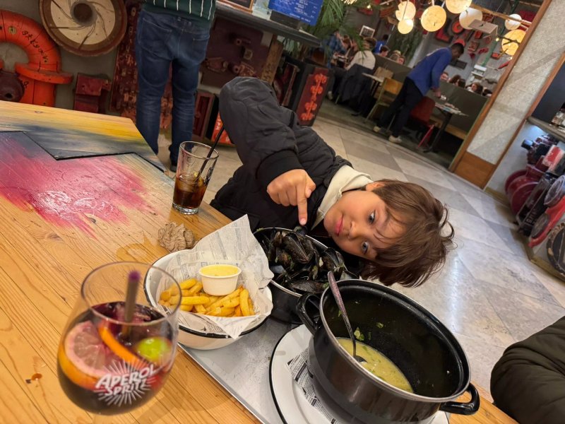 Wolf Food Market