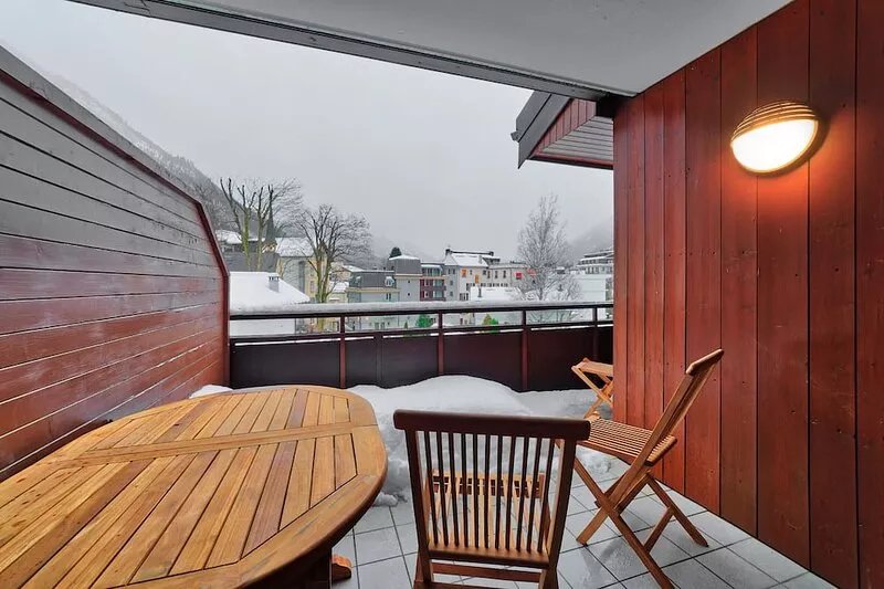Carabiner 1 bedroom Central Chamonix Holidays