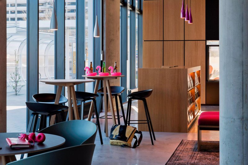 MOXY Vienna Airport