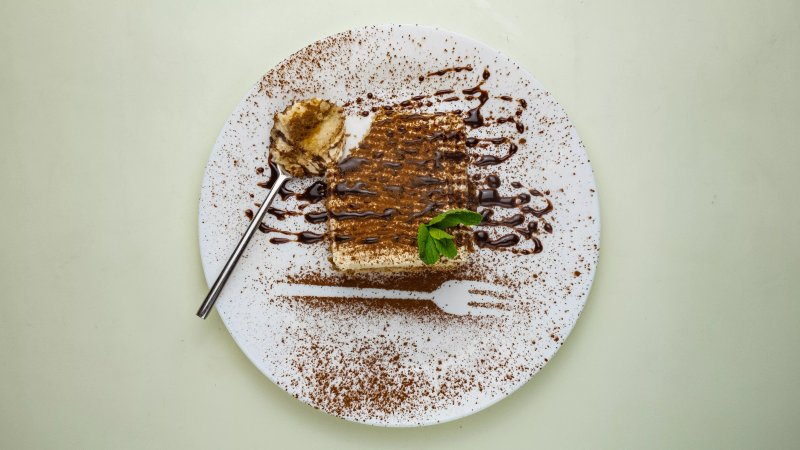 Cafe Ladida Cafe . Bar . Food . Art
