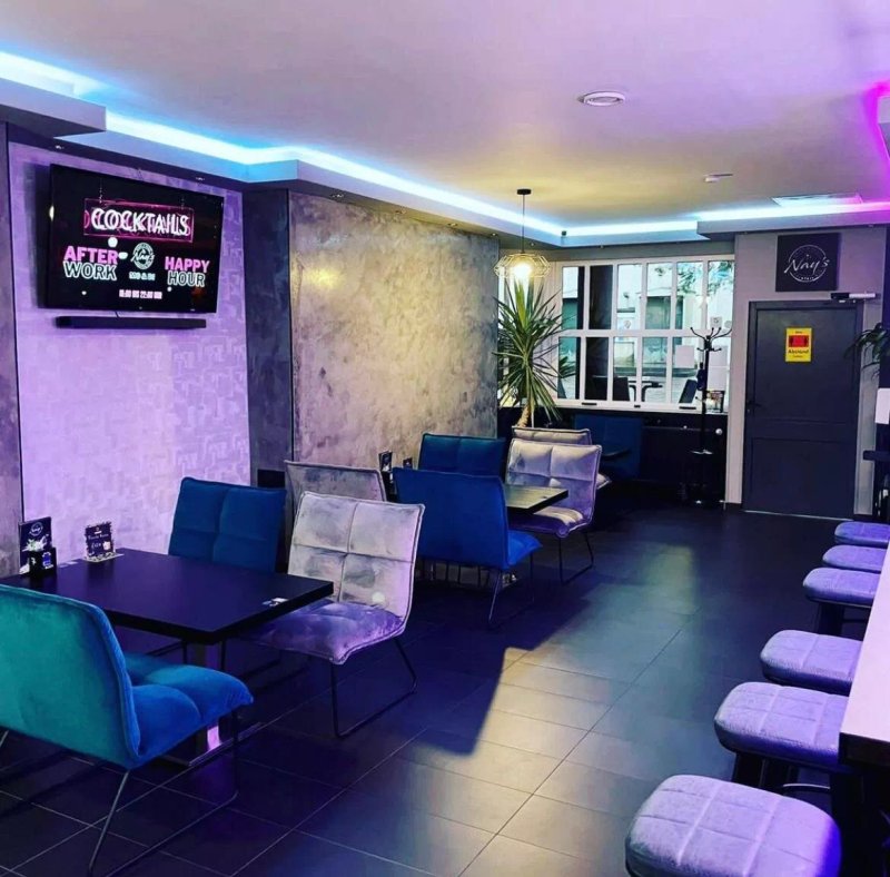 Nay's Cocktailbar