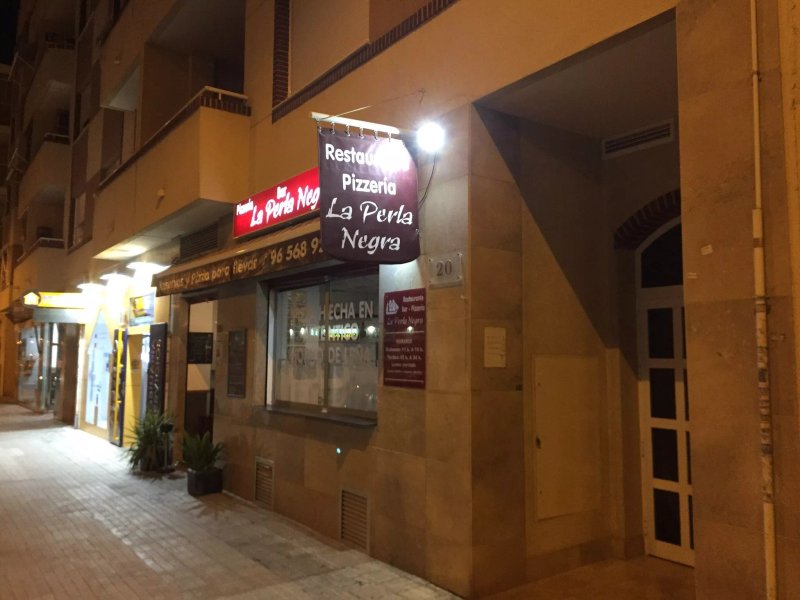 Pizzeria La Perla Negra