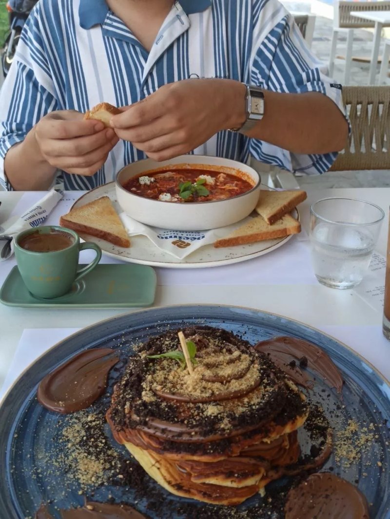 Decimo - Coffee And Brunch