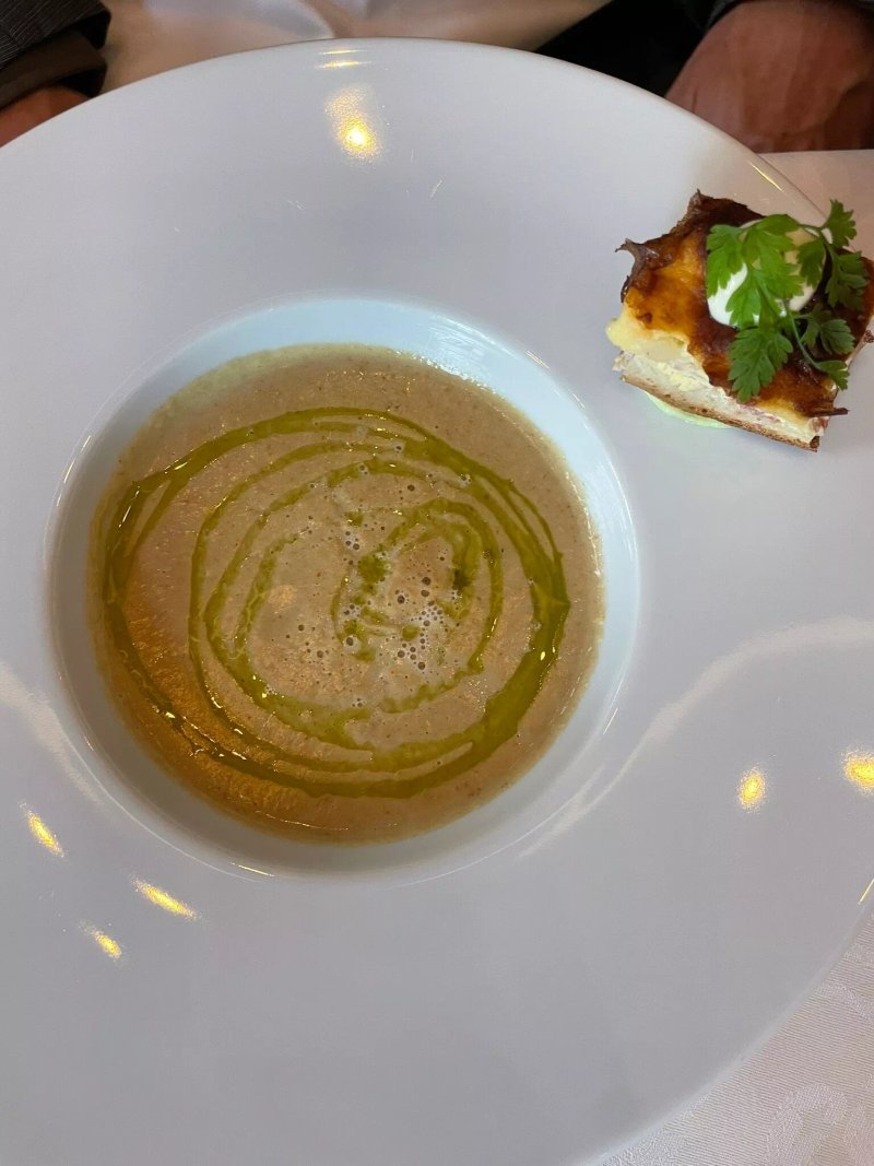 Mary's Restaurant