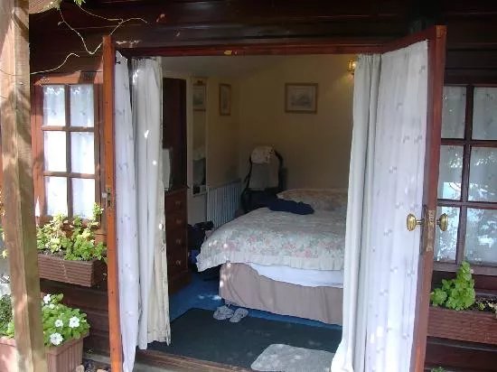 Bridge Cottage Guest House