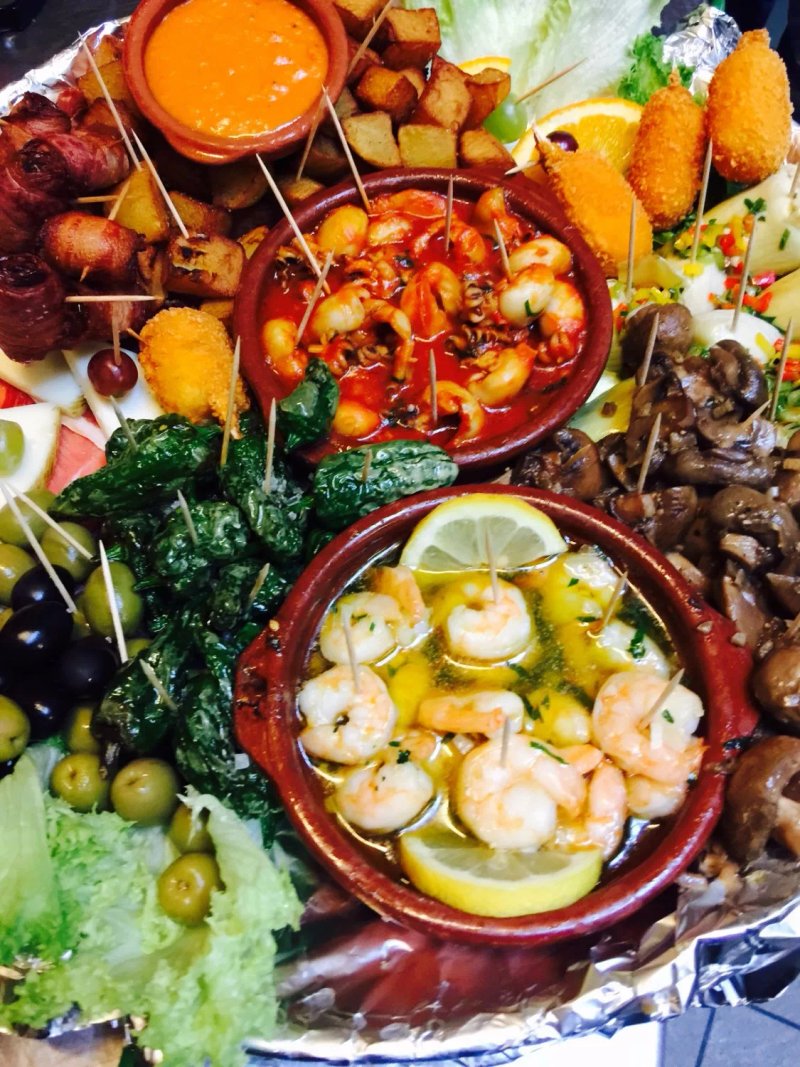 Tapas Bar La barra -cava y mas-