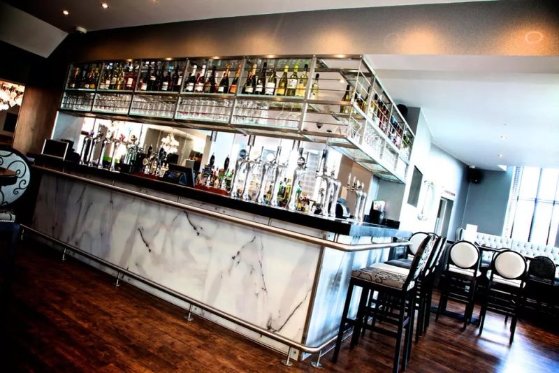 Eccleston Arms Bar & Grill
