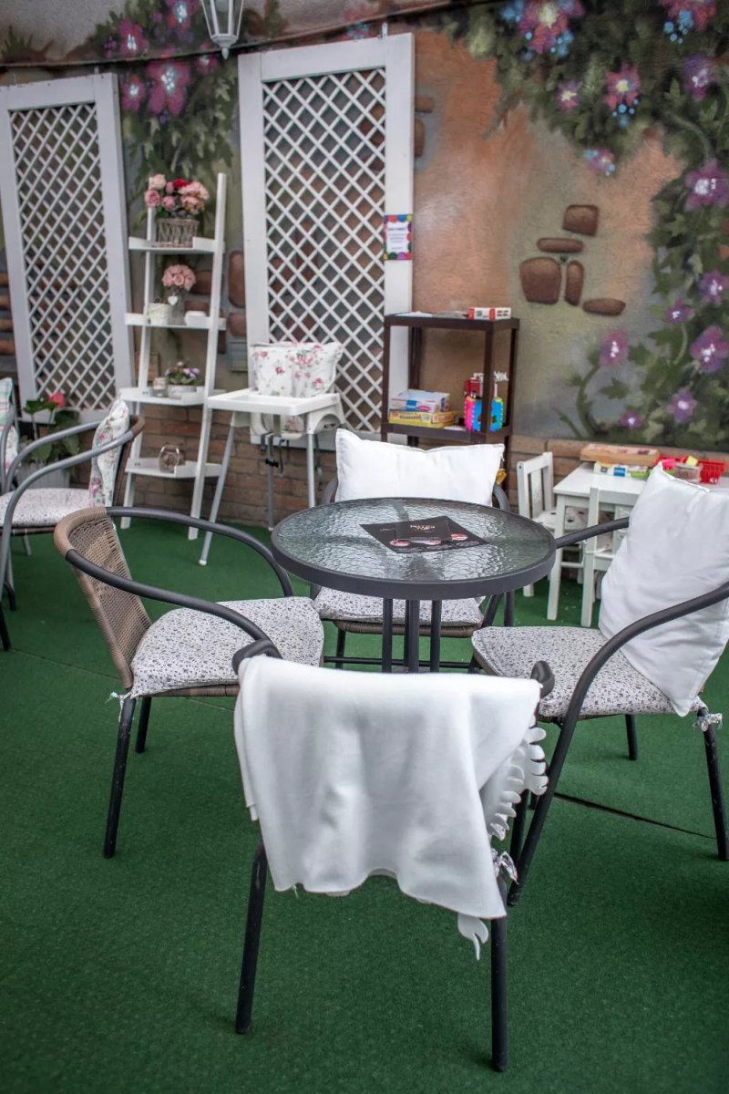 Saveur Cafe