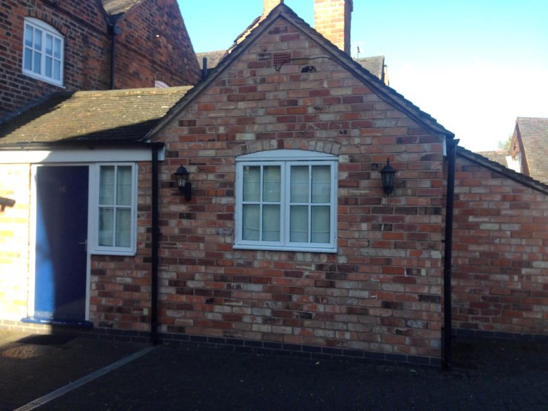 OYO Tamworth Arms Boutique Pub & Hotel