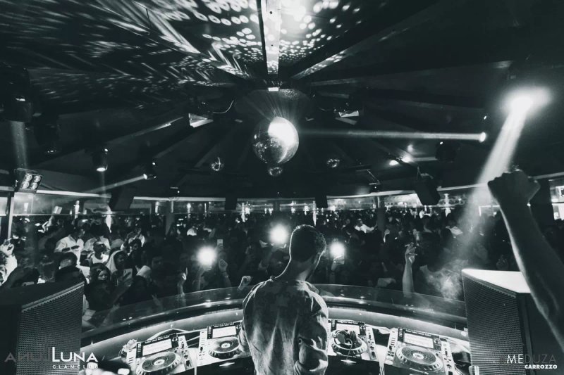 Luna Glam Club