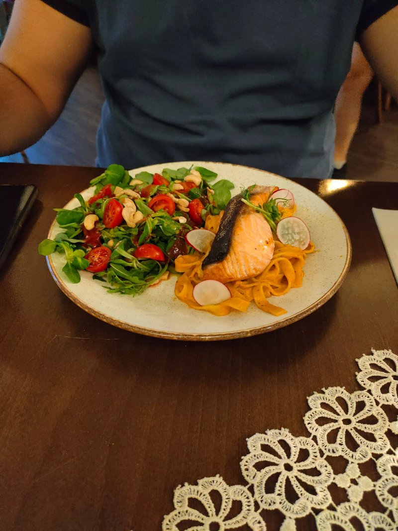 W Miedzyczasie Coffee & Restaurant