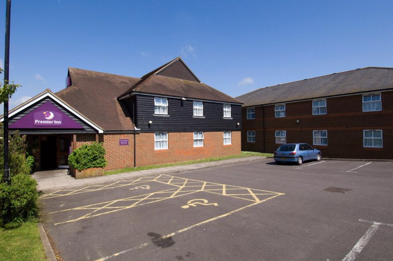Premier Inn Ashford North hotel