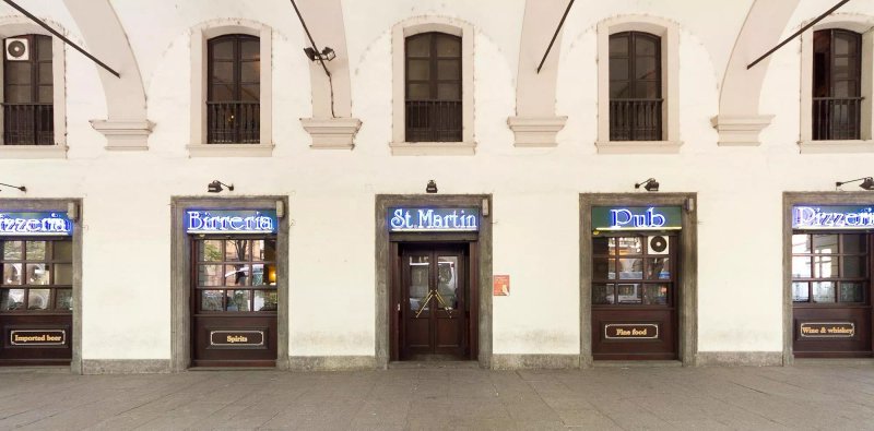 St Martin Pub