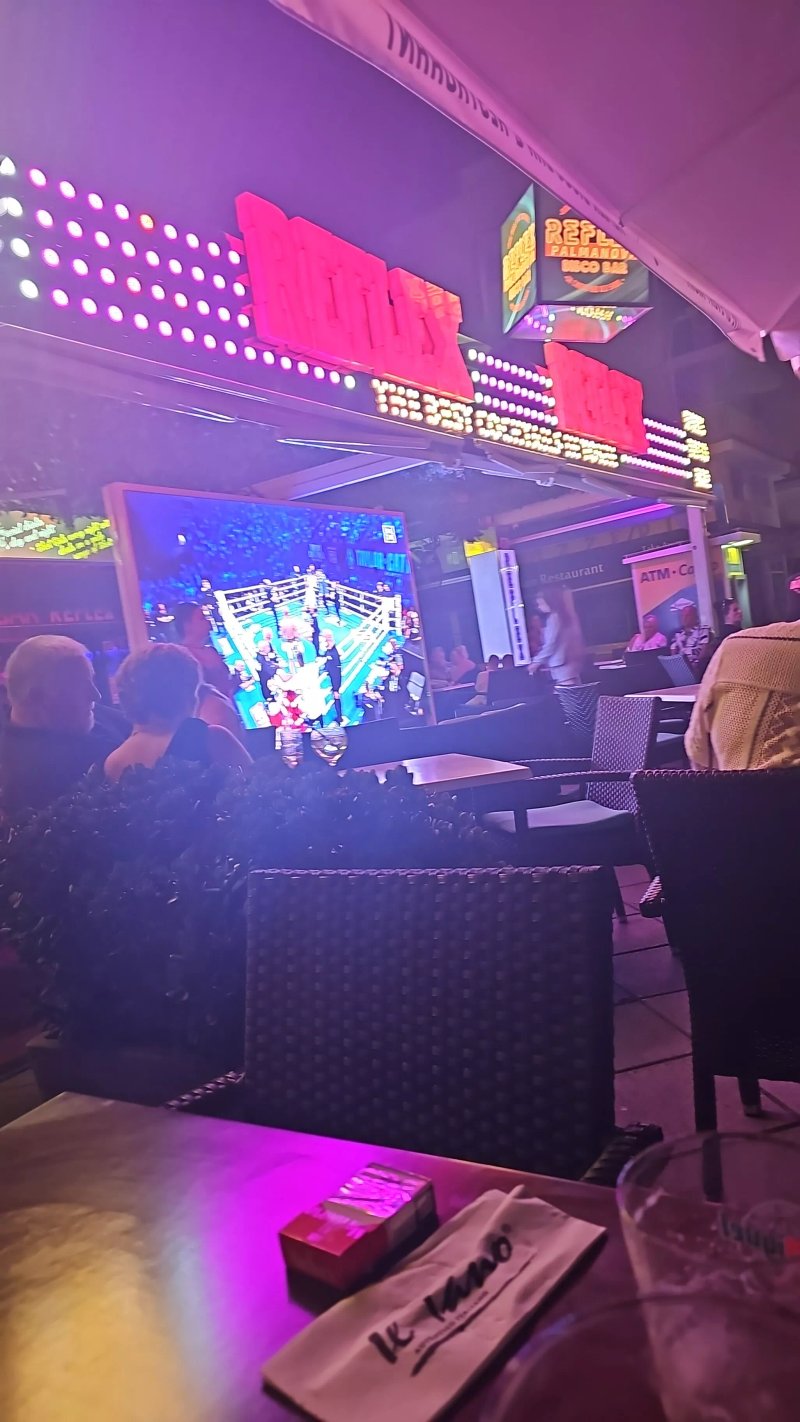 Reflex Disco Bar & Restaurant