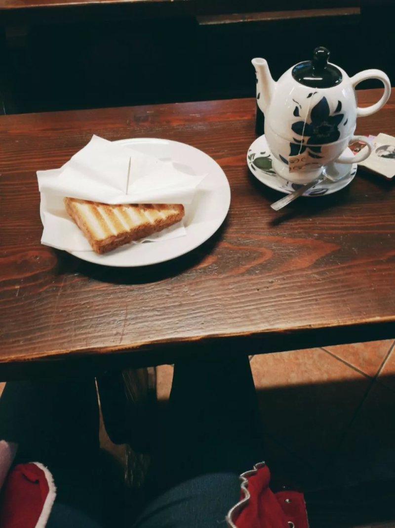 Lord Byron Cafe