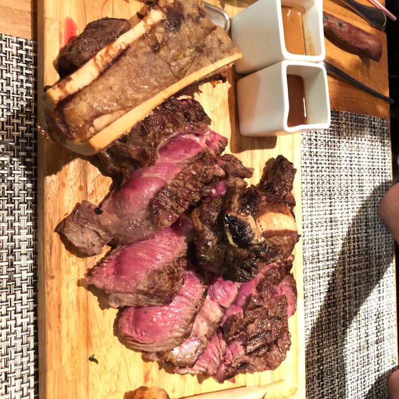 Le 155 Steakhouse