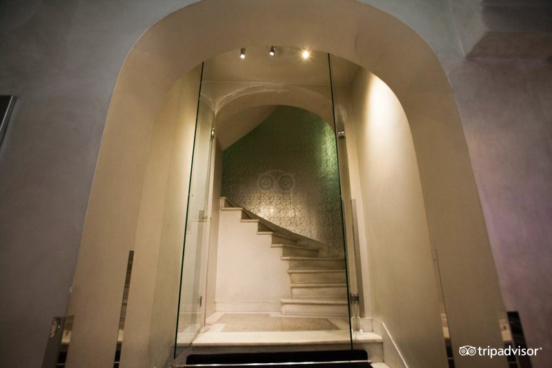 Athens Diamond Homtel