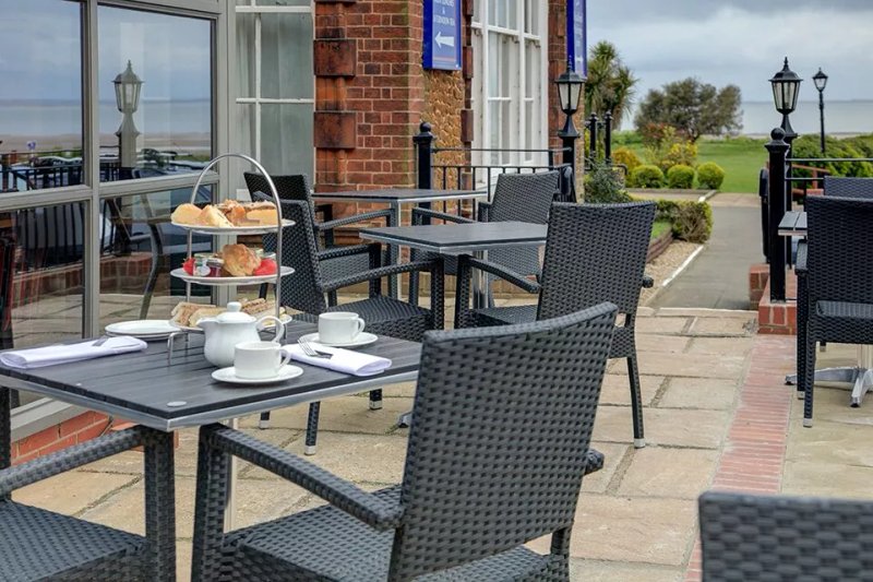 Le Strange Arms Hotel & Lodges