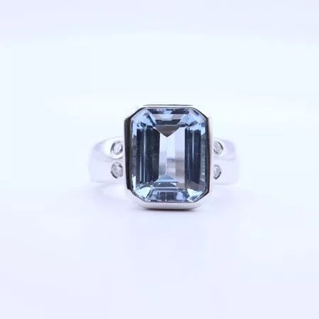 Deirdre O'Donnell Contemporary Jewellery