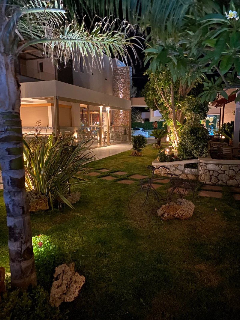 Relax Hotel