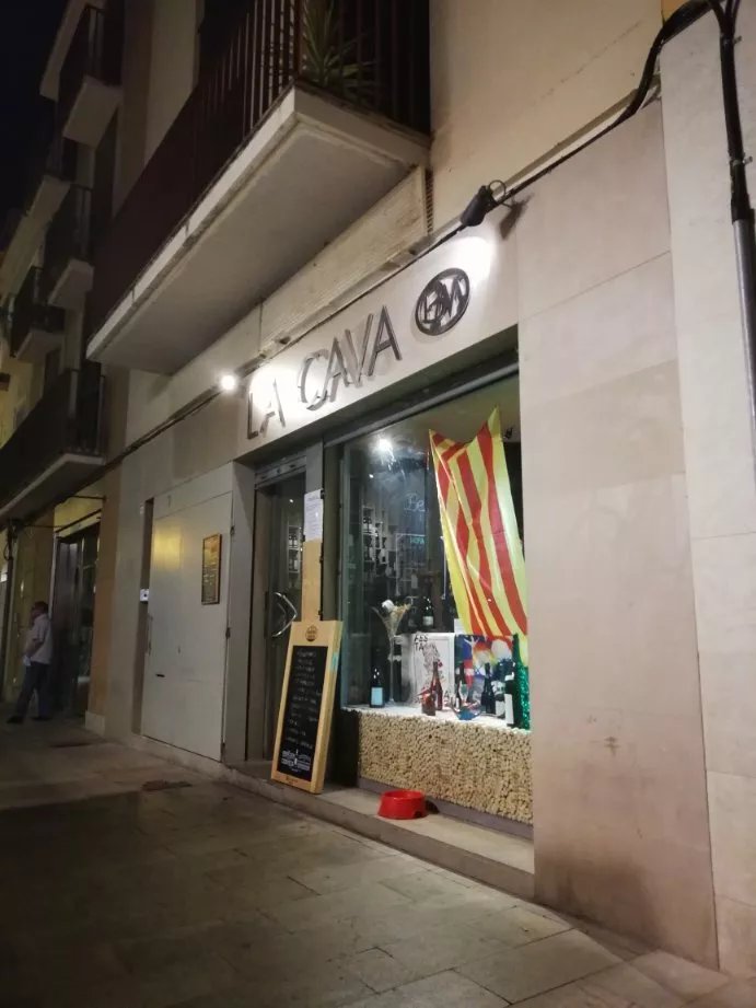 La Cava wine bar