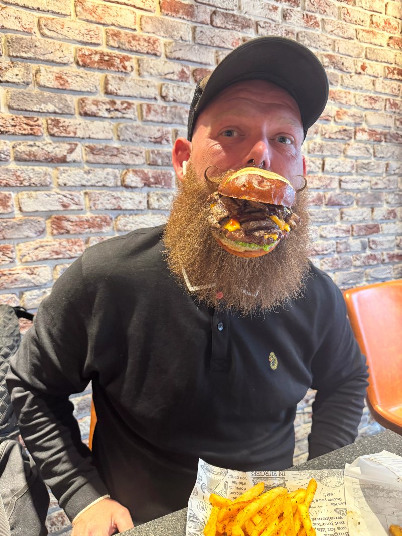 Ohannes Burger Liverpool Town