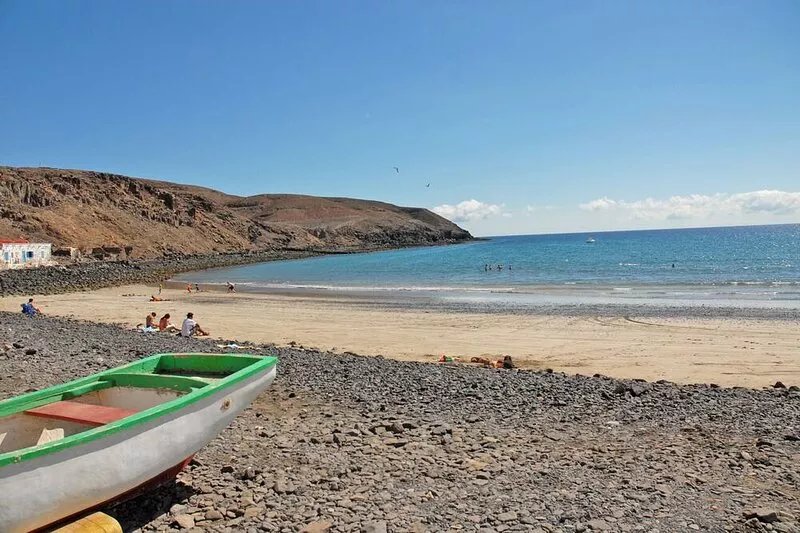 Individual village house in a quiet fishing village, 20 meters from the