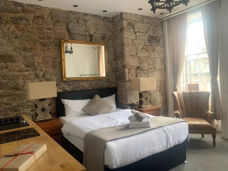 Royal Mile Suites by the Castle