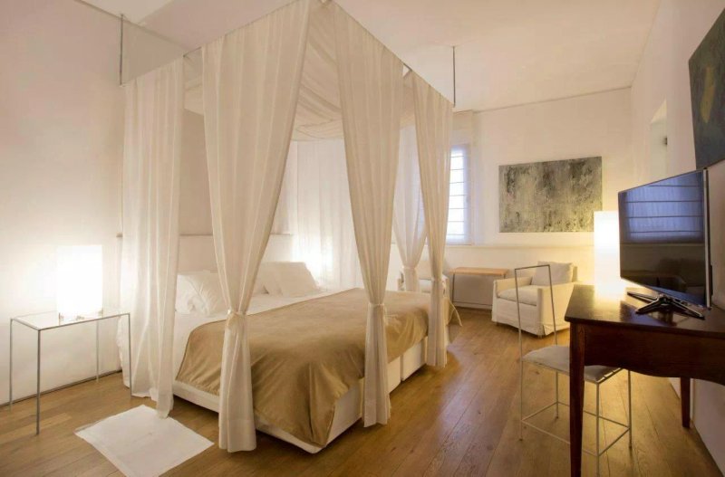Convent de la Missió, Grand Luxury Boutique
