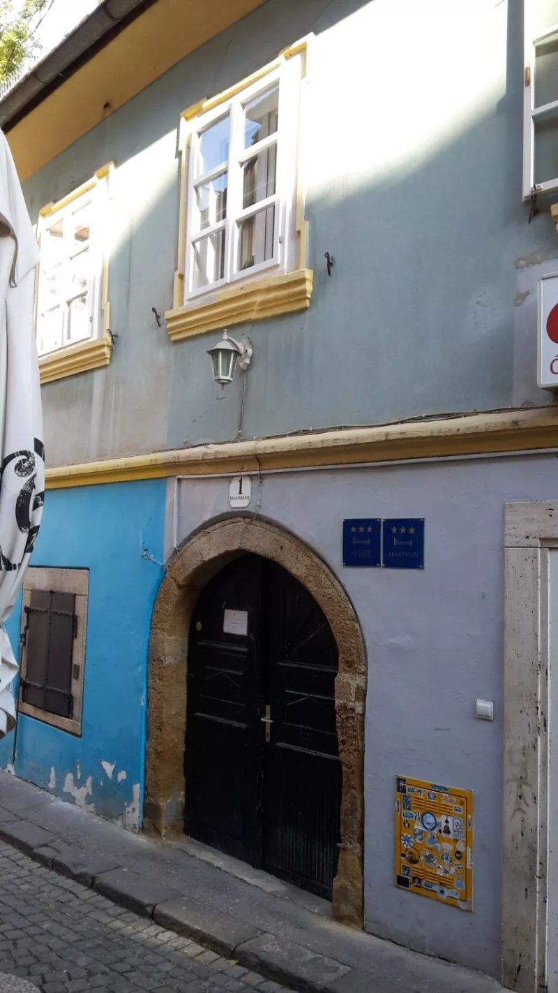 Hostel Nokturno