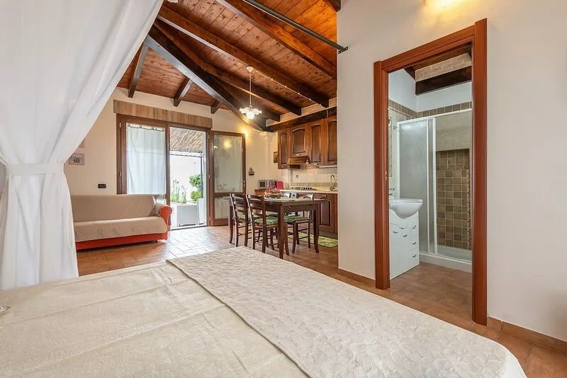 Holiday Home "Dependance Dei Ginepri" with Sea View, Terrace & Wi-Fi
