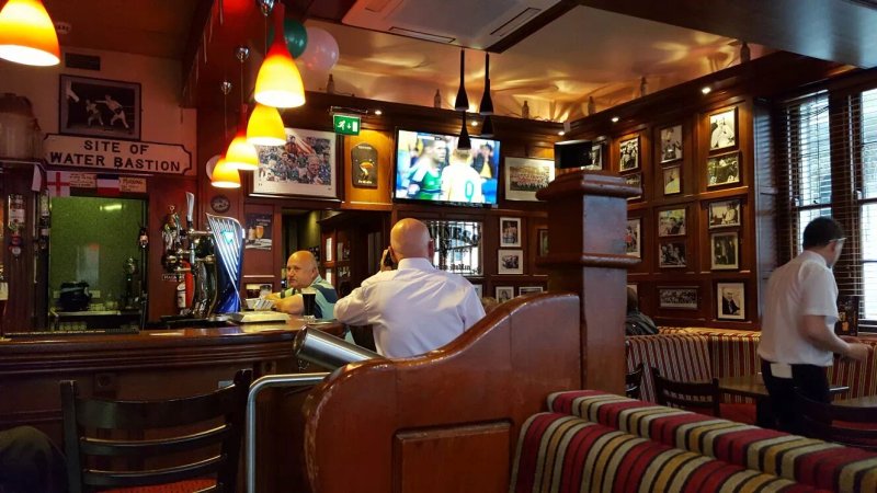 Badgers Bar and Restaurant
