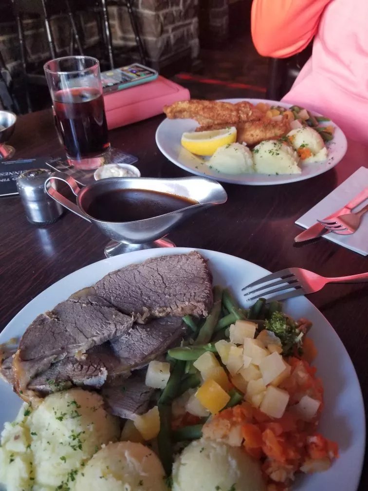 Larkins Pub & Restaurant