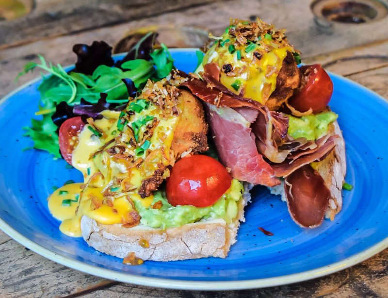 Zenith Brunch & Cocktails