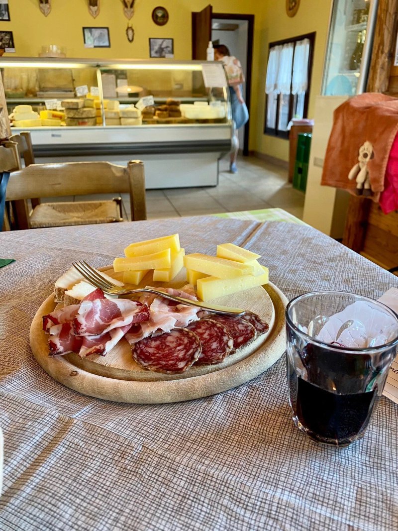 Agriturismo Malga Mezzomiglio