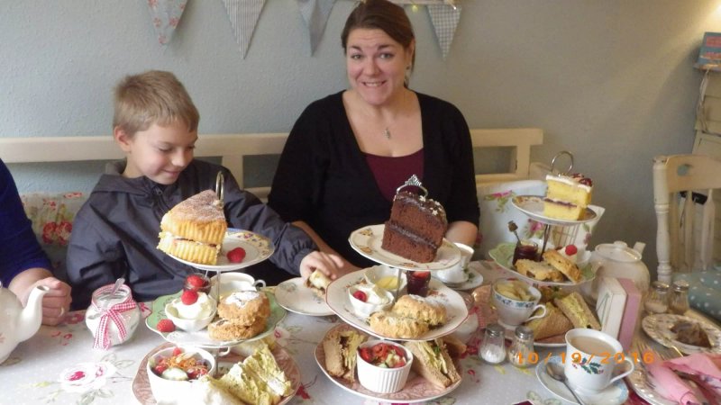 Mad Hatters Tea Shop