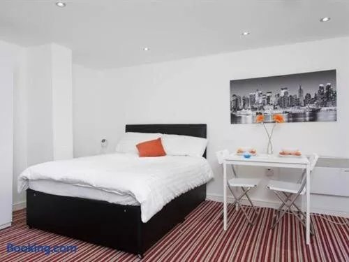 Brownhill House Apartments