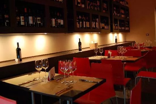 Enoteca Versi di Rosso