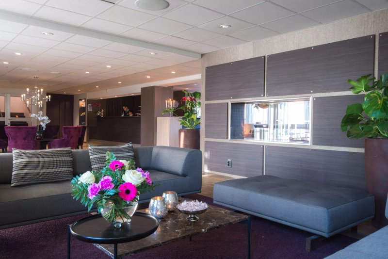 Best Western Plus Park Airport Hotel