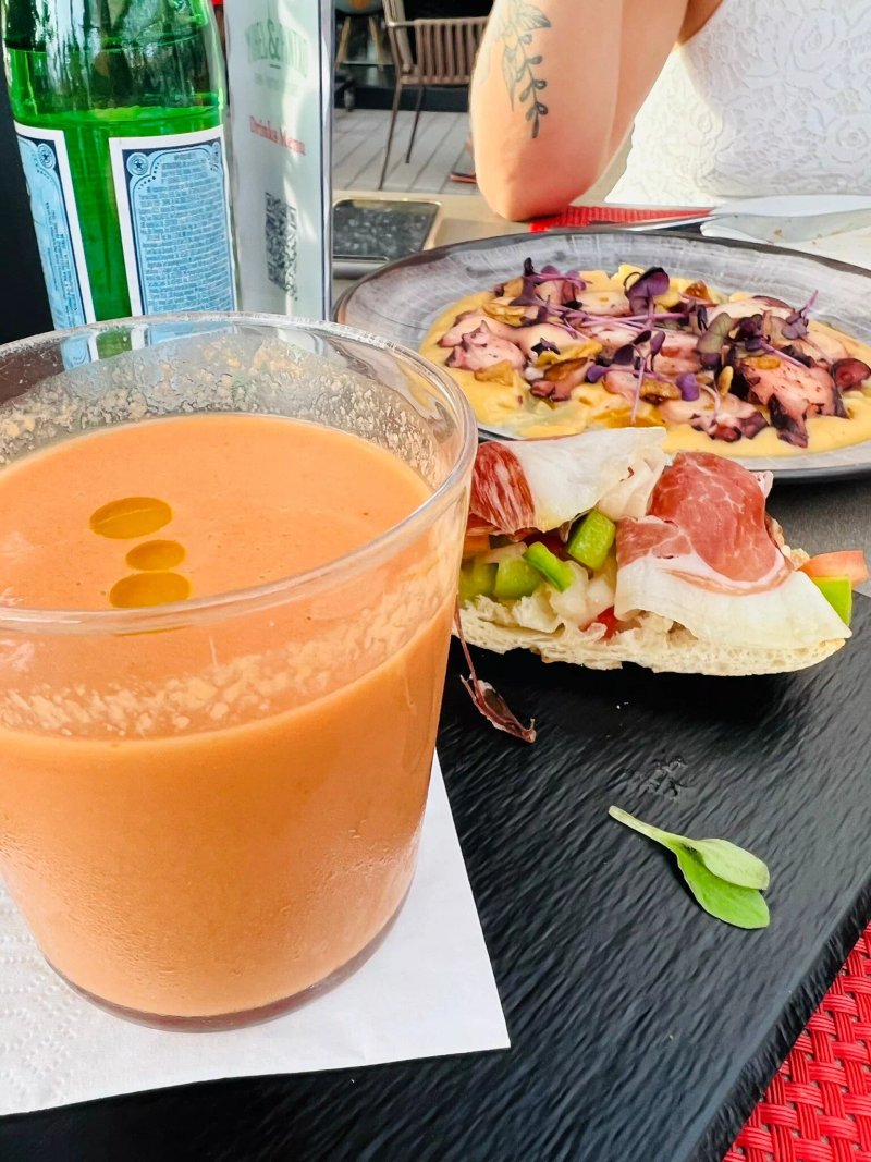 Mikel & Pintxo