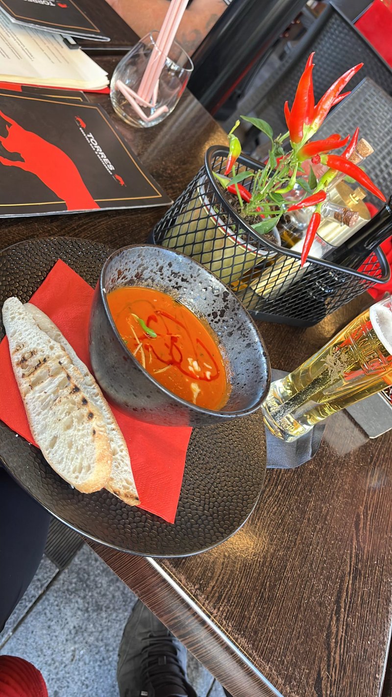 Torres Restaurant & Coctail Bar