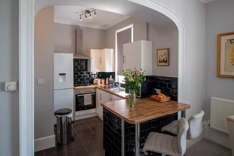 Grand Flat | Heart of Herne Bay | 300m from beach