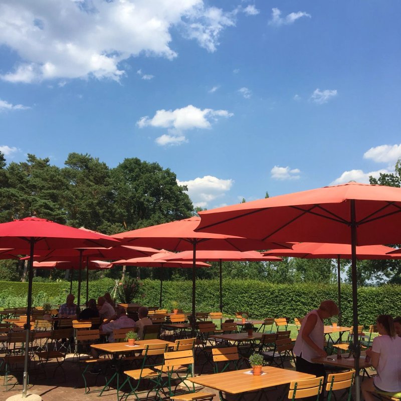 Sommercafe im Landhausgarten Dr Max Fraenkel
