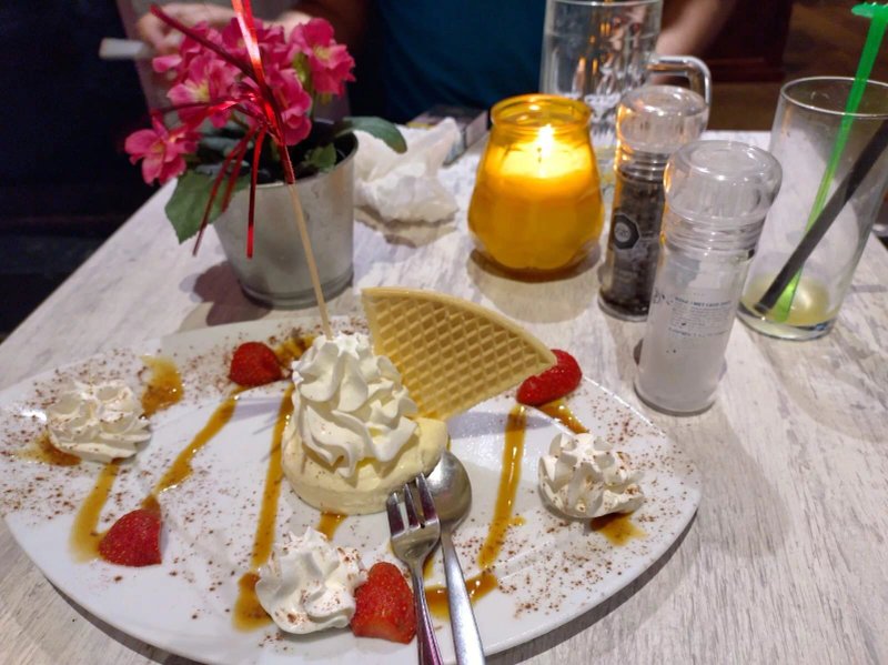 La Luna Steakhouse Grill