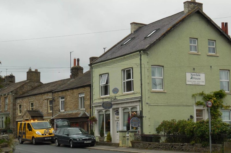 Yoredale House Guesthouse and Hamilton's Tea Room