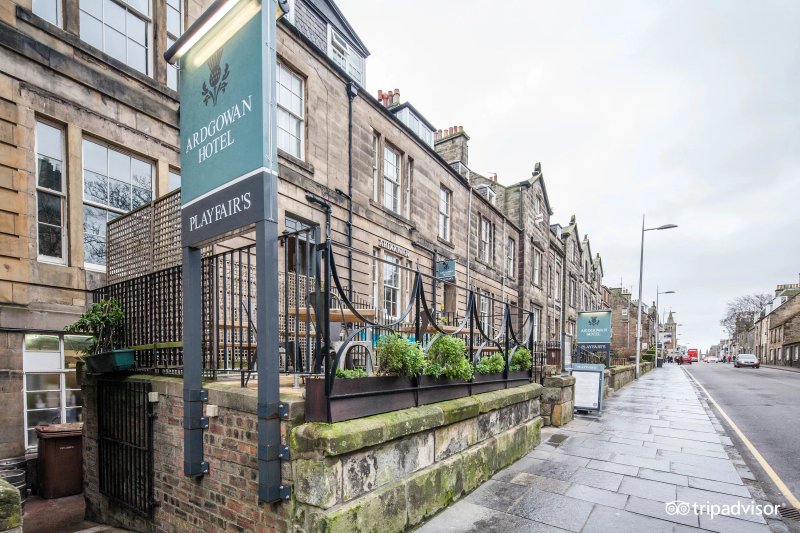 Ardgowan Hotel & Playfair's Restaurant