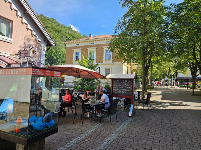 Cafe Flora