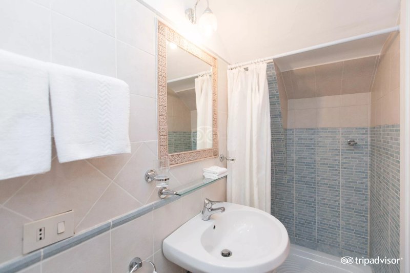 Navona Gallery Suites